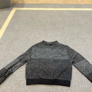 Fabletics crop shirt